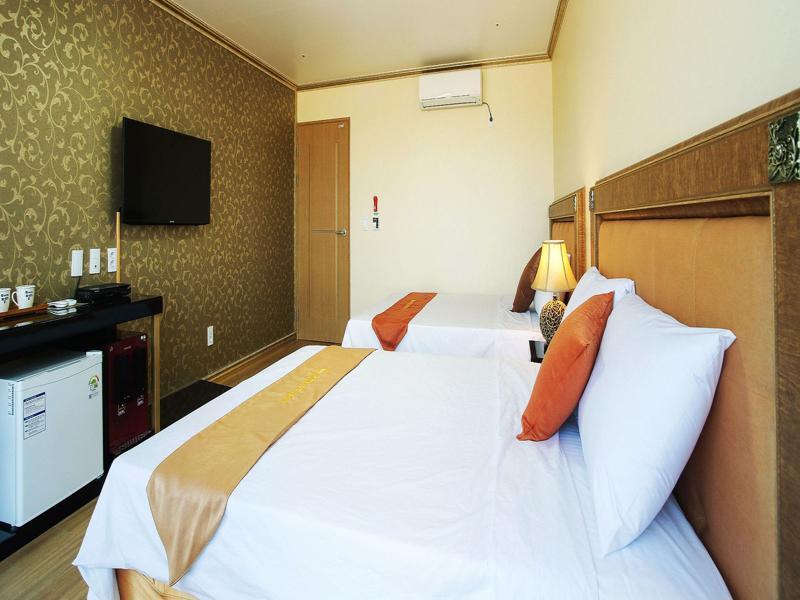 ג'גו Pearly Hotel מראה חיצוני תמונה