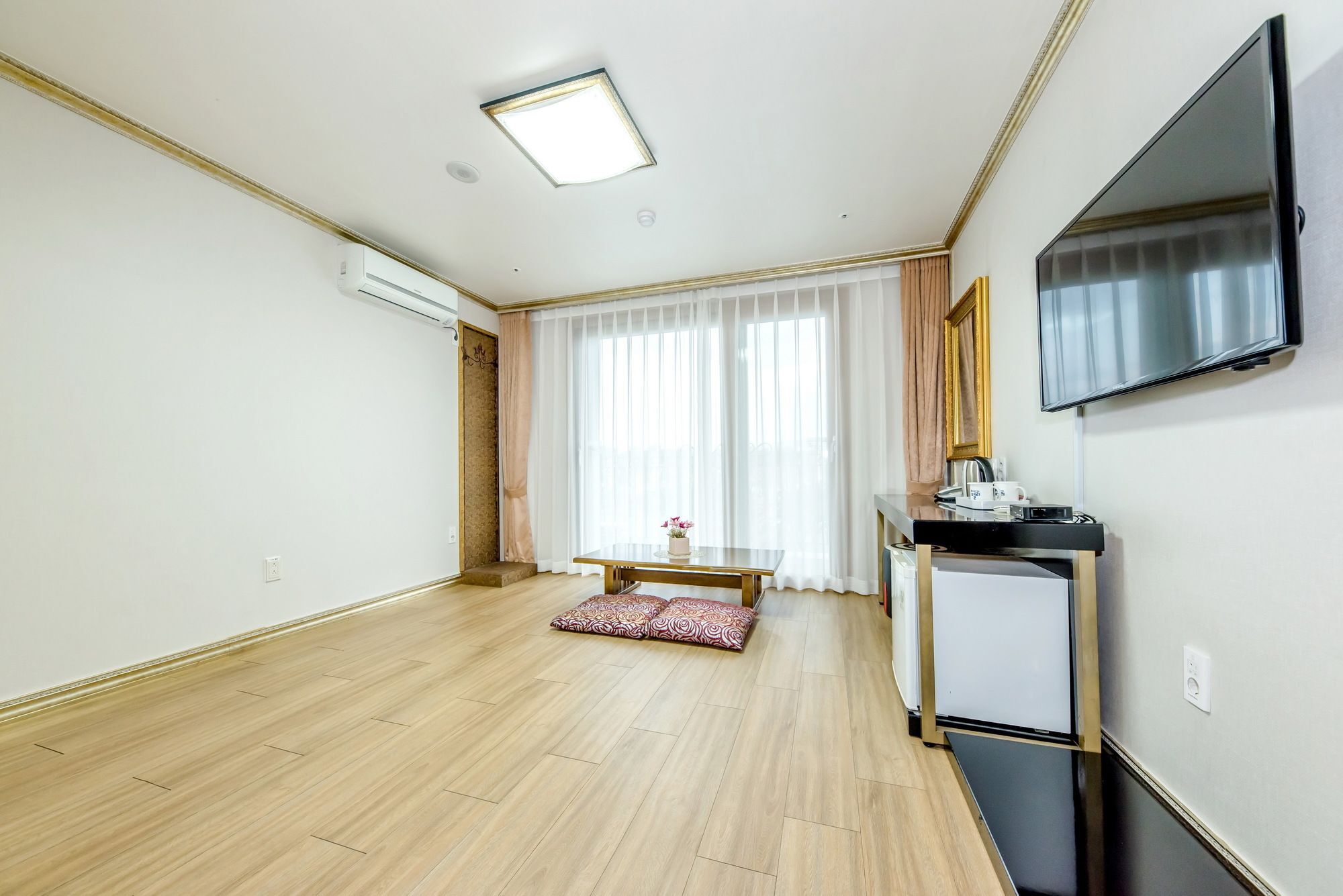 ג'גו Pearly Hotel מראה חיצוני תמונה