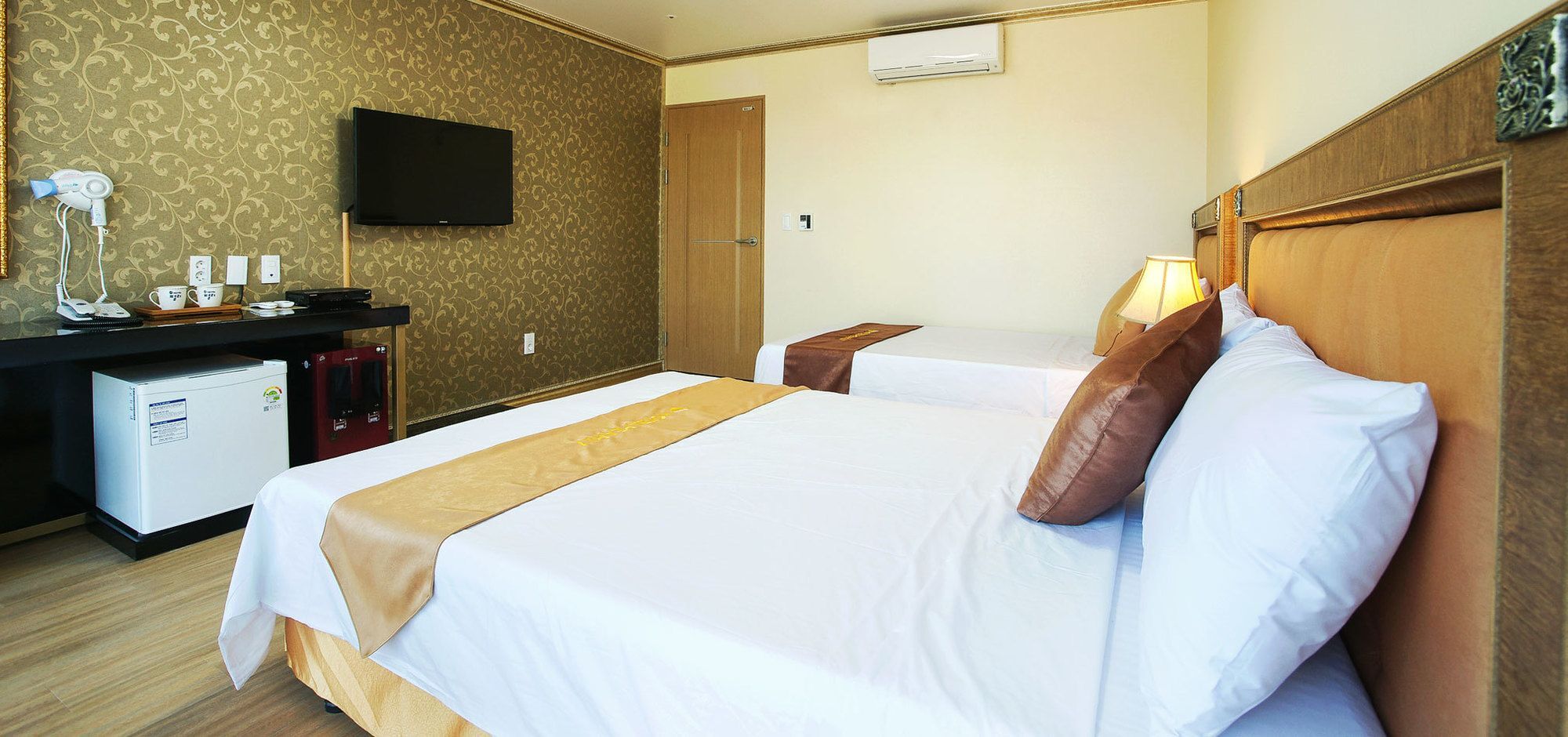 ג'גו Pearly Hotel מראה חיצוני תמונה